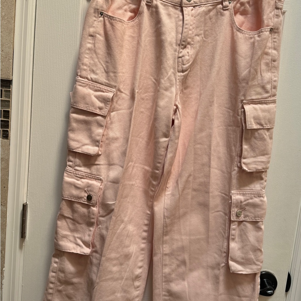 Cute, fun double pocket utility cargo pants, light pink jeans